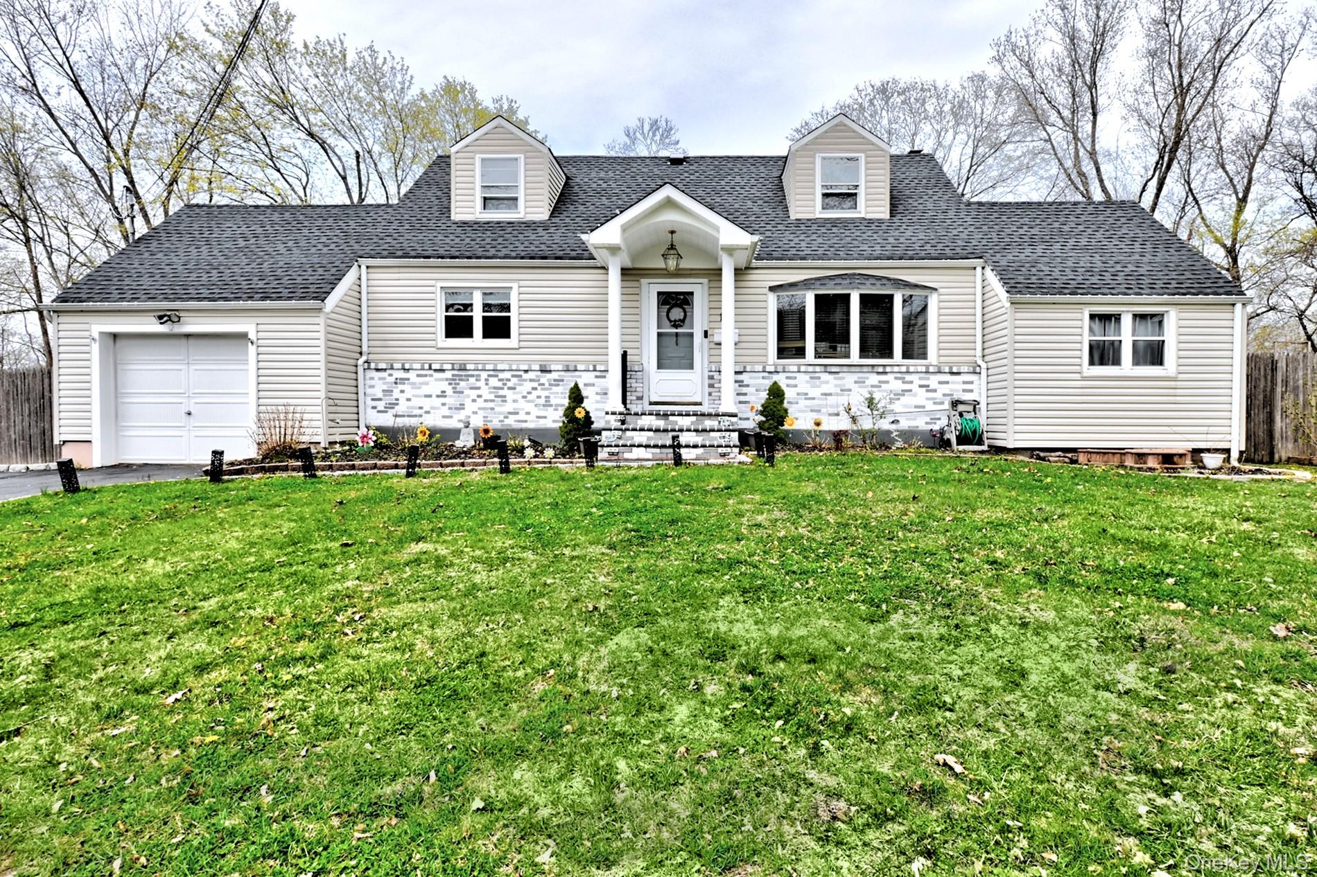 Bruce Ln, Kings Park, NY 11754 #1