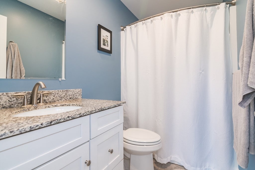 Deerfield, Massachusetts, 01373, United States, 2 Bedrooms Bedrooms, ,2 BathroomsBathrooms,Residential,For Sale,1941056