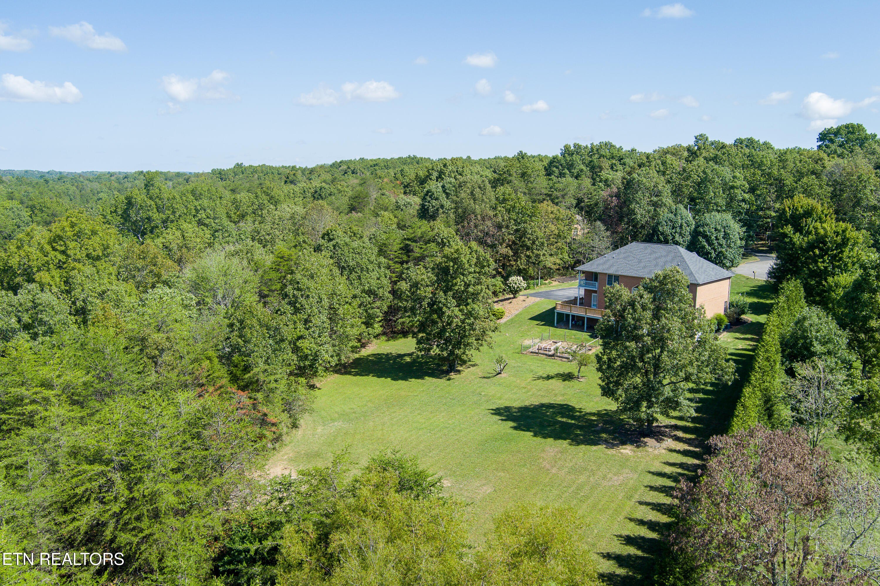 Crossville, Tennessee, 38555, United States, 5 Bedrooms Bedrooms, ,4 BathroomsBathrooms,Residential,For Sale,1990495