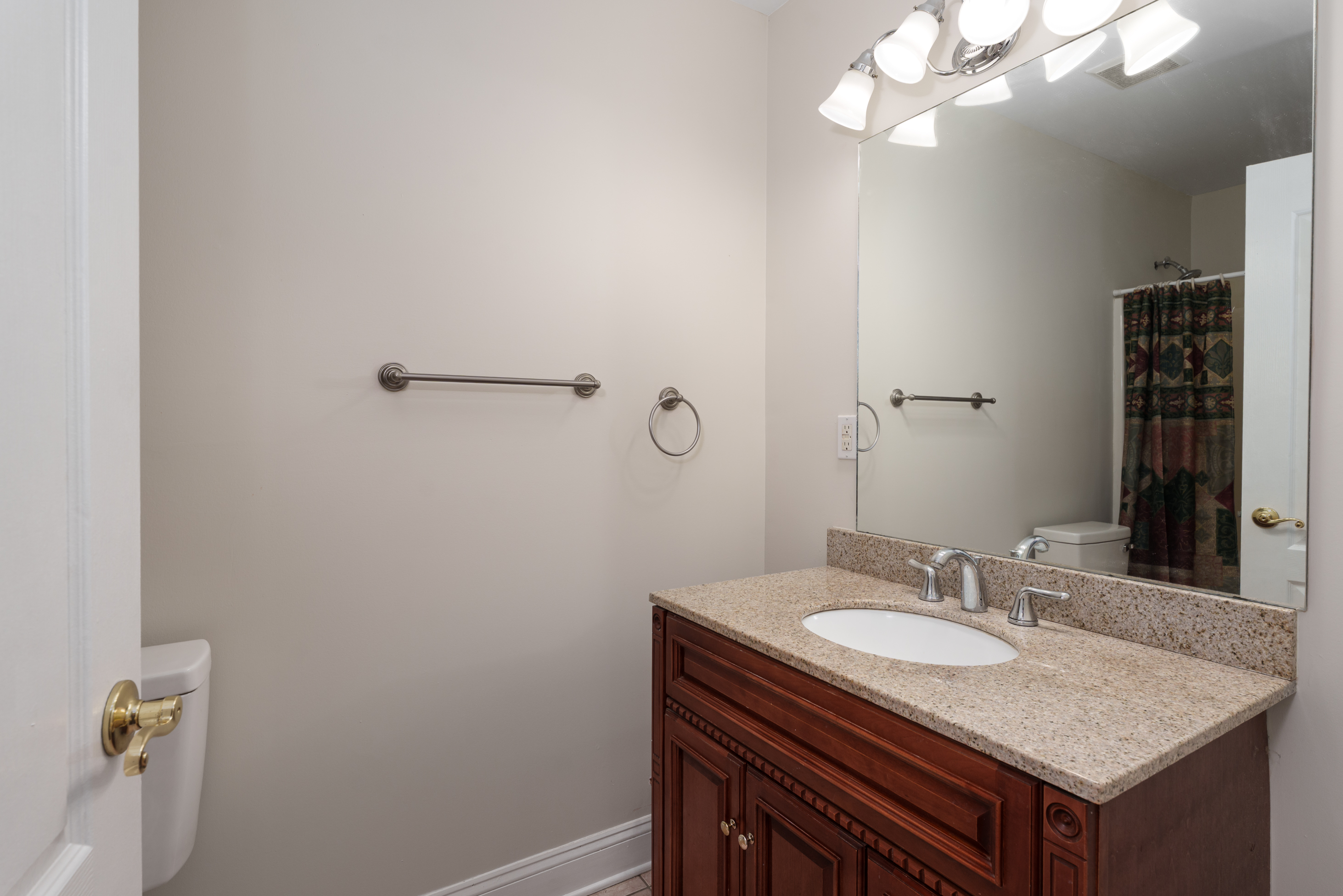  Privacy, Space and Prestige in West Windsor - 物件實景