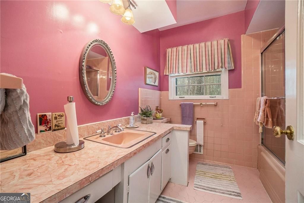 Atlanta, Georgia, 30311, United States, 5 Bedrooms Bedrooms, ,5 BathroomsBathrooms,Residential,For Sale,1953347