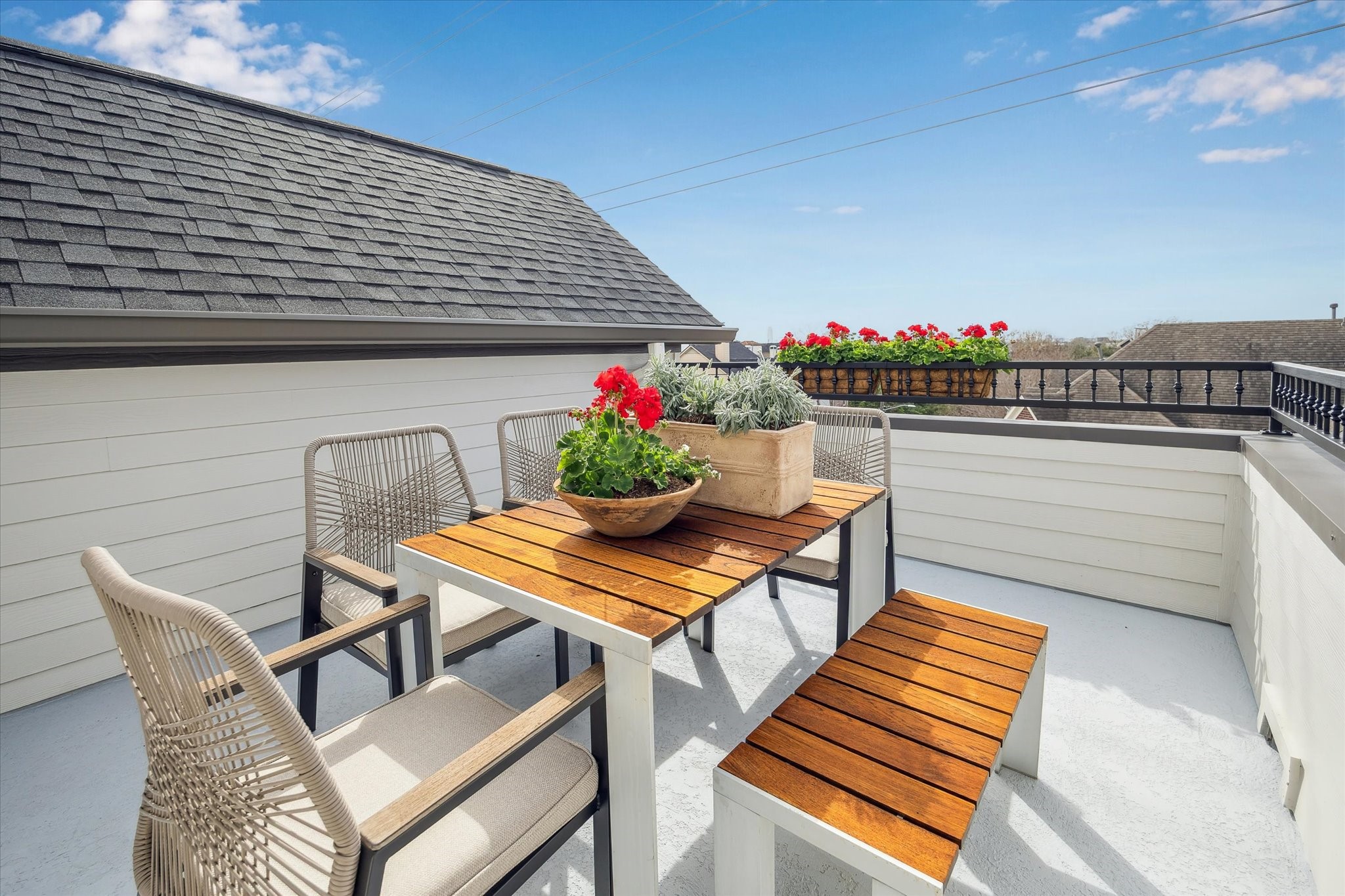  4030 Blossom Street - 物件實景