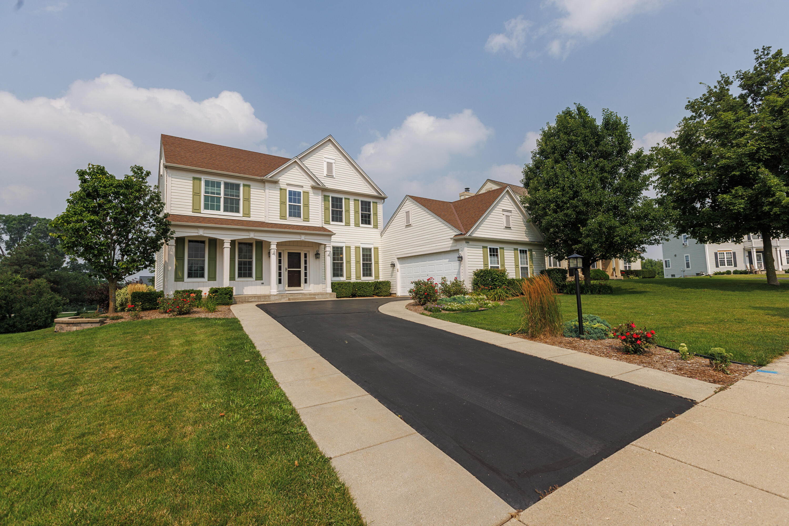 Franklin, Wisconsin, 53132, United States, 4 Bedrooms Bedrooms, ,4 BathroomsBathrooms,Residential,For Sale,1924268
