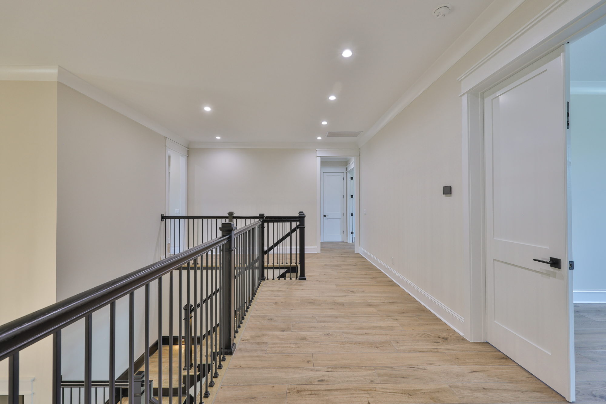 Tampa, Florida, 33629, United States, 5 Bedrooms Bedrooms, ,6 BathroomsBathrooms,Residential,For Sale,1974483