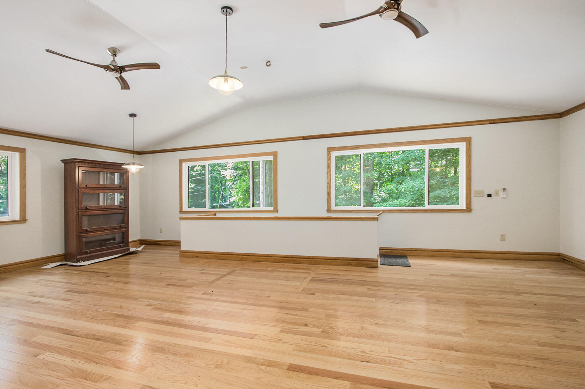 La Porte, Indiana, 46350, United States, 4 Bedrooms Bedrooms, ,4 BathroomsBathrooms,Residential,For Sale,1904805