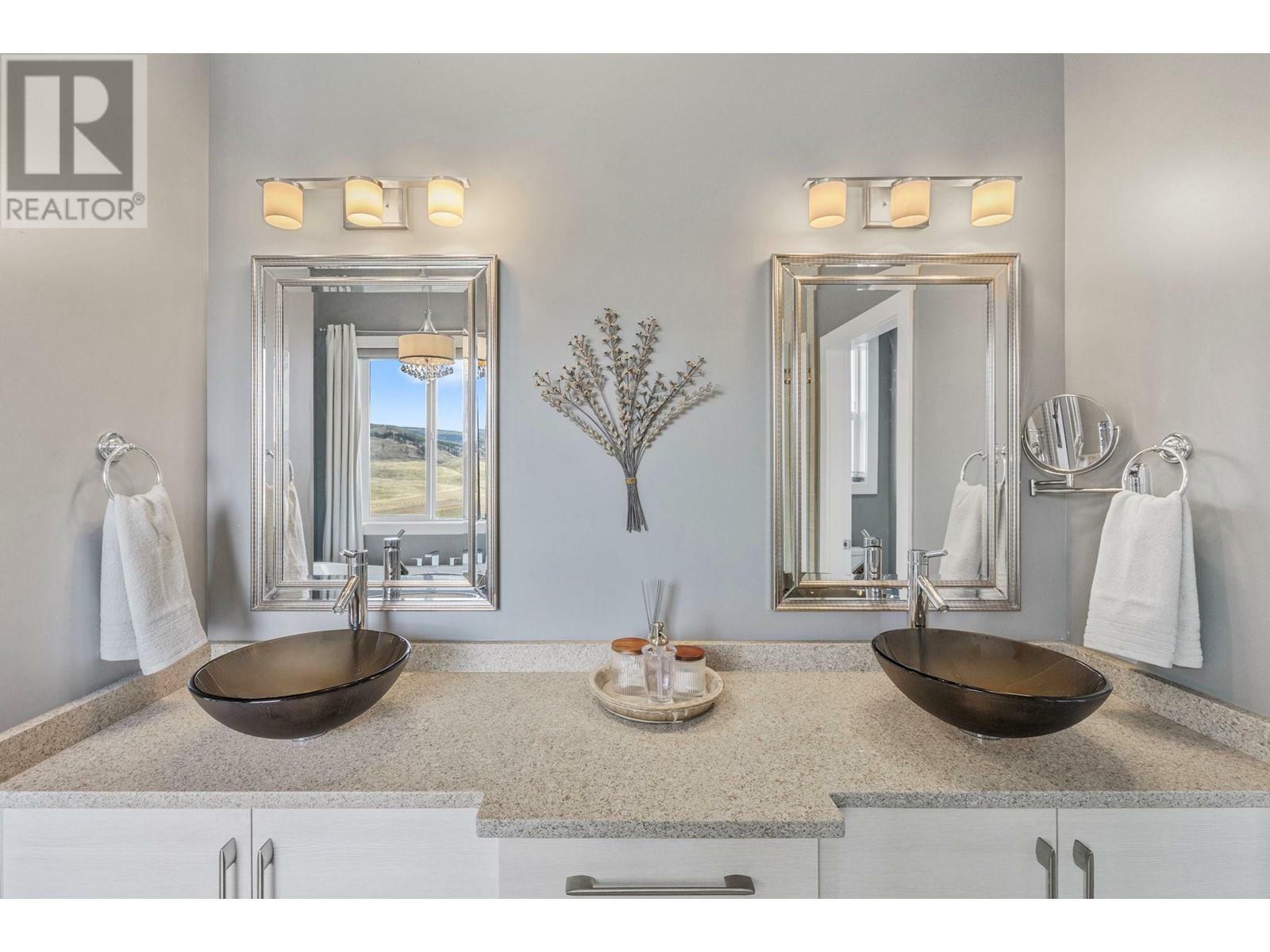 KELOWNA, British Columbia, V1P 1T1, CA, 4 Bedrooms Bedrooms, ,3 BathroomsBathrooms,Residential,For Sale,1837961