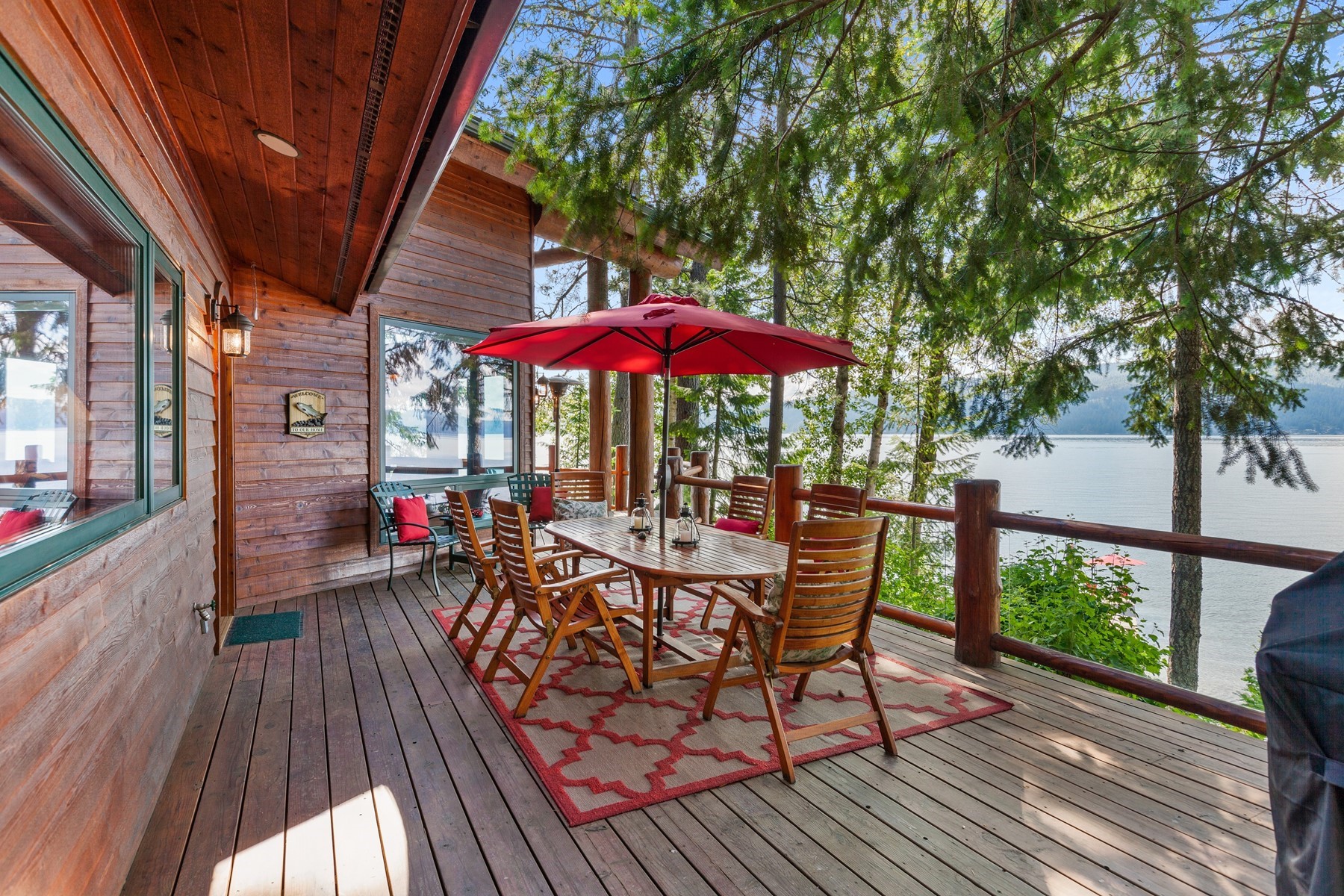  Spectacular Timber Framed Lakefront Living - 物件實景