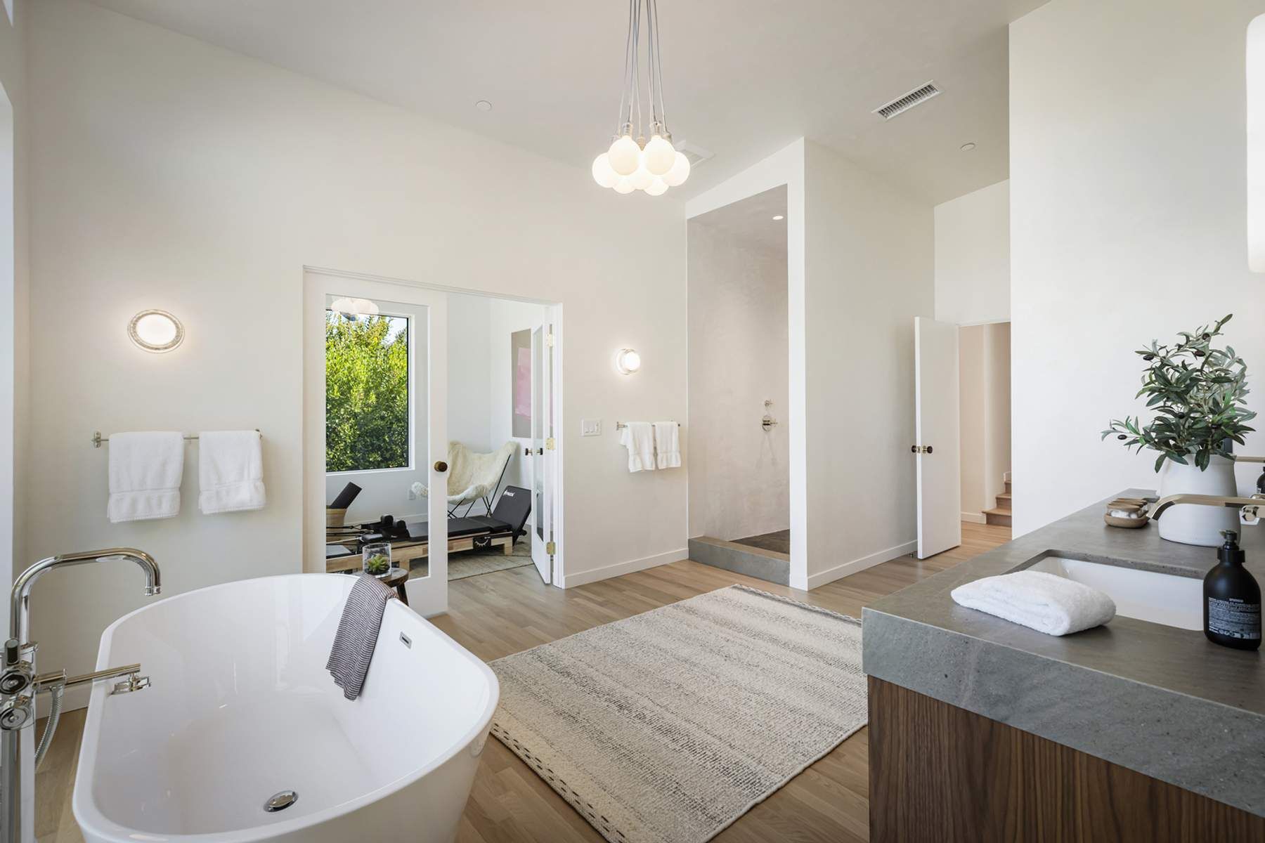  2235 Chislehurst Dr - 物件實景