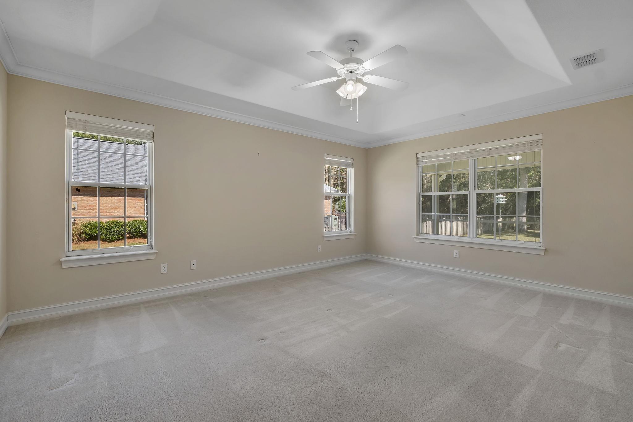 Tallahassee, Florida, 32312, United States, 4 Bedrooms Bedrooms, ,3 BathroomsBathrooms,Residential,For Sale,1966358