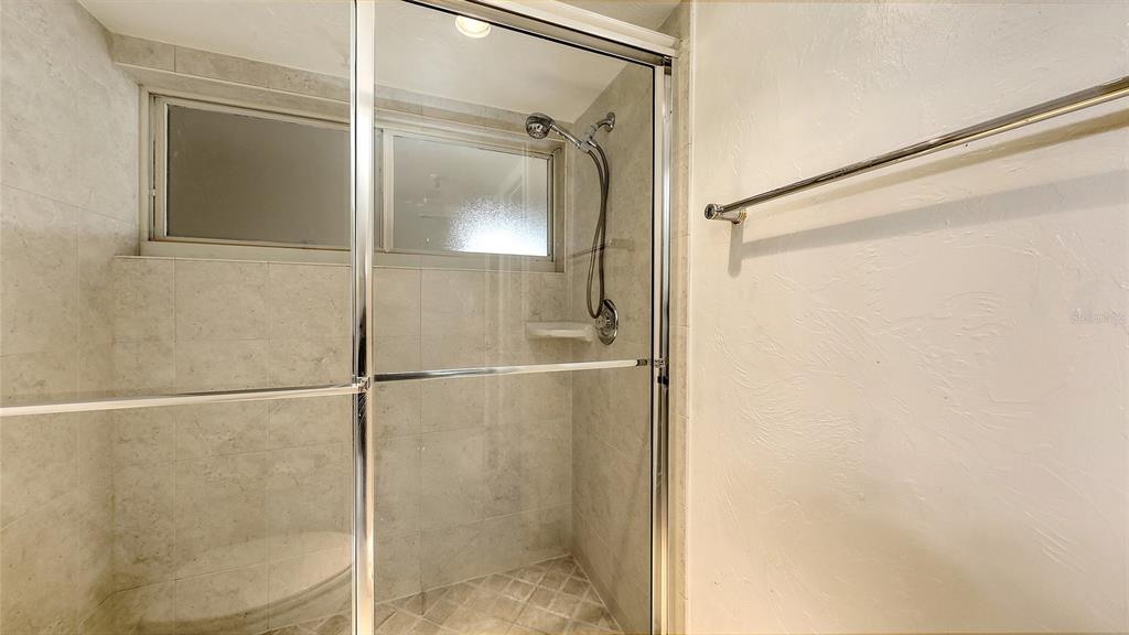 Longboat Key, Florida, 34228, United States, 3 Bedrooms Bedrooms, ,2 BathroomsBathrooms,Residential,For Sale,1793639
