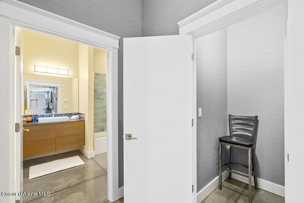 Sandpoint, Idaho, 83864, United States, 4 Bedrooms Bedrooms, ,3 BathroomsBathrooms,Residential,For Sale,1983378