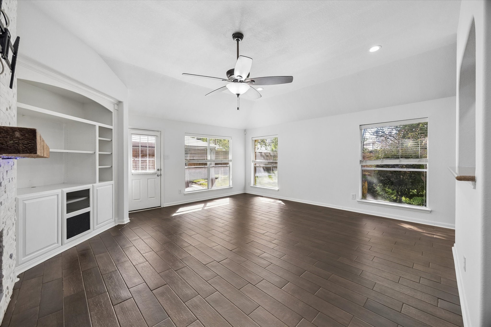  20910 Sandy Briar Court - 物件實景