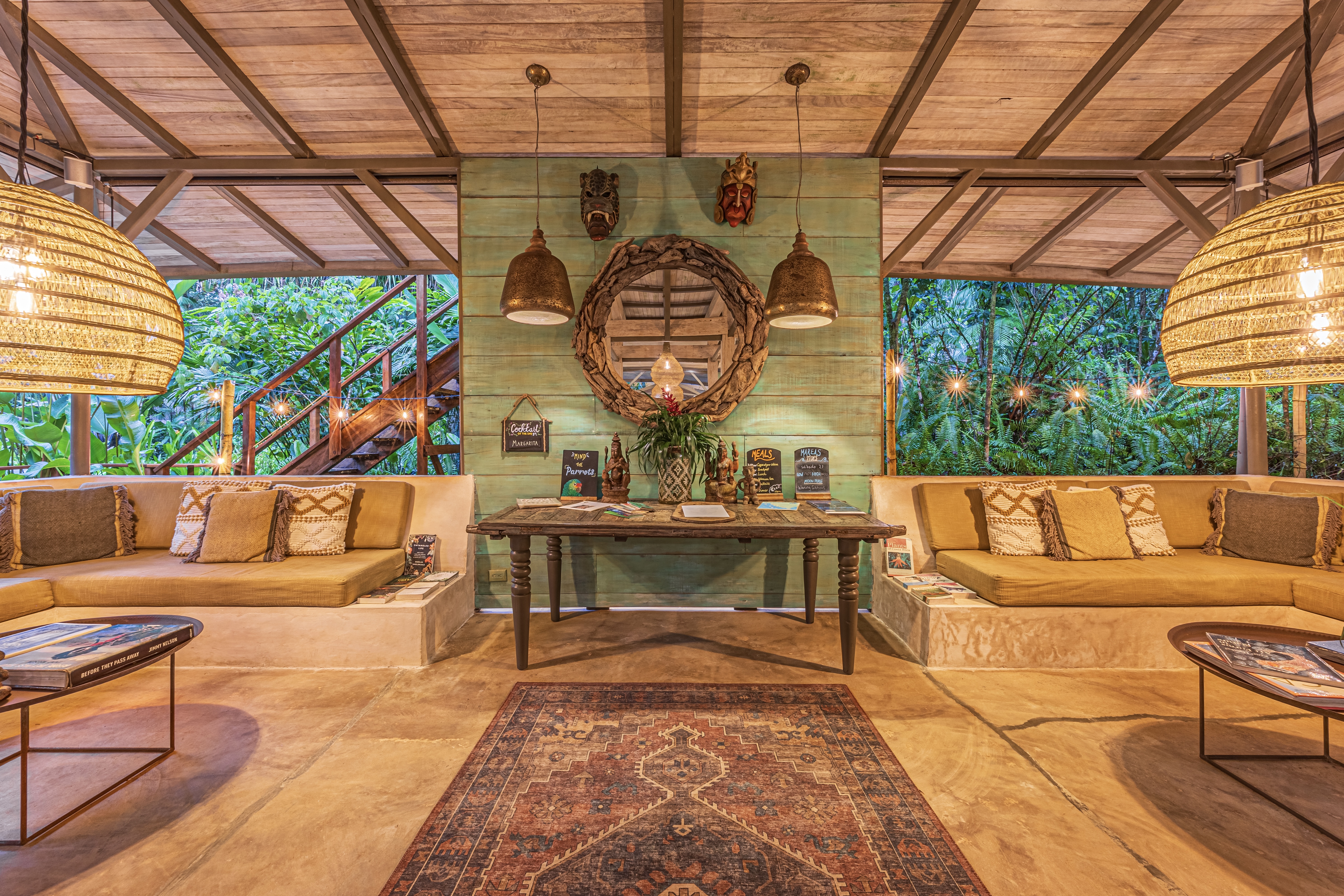 Golfito, Puntarenas, CR, 15 Bedrooms Bedrooms, ,13 BathroomsBathrooms,Residential,For Sale,1903279