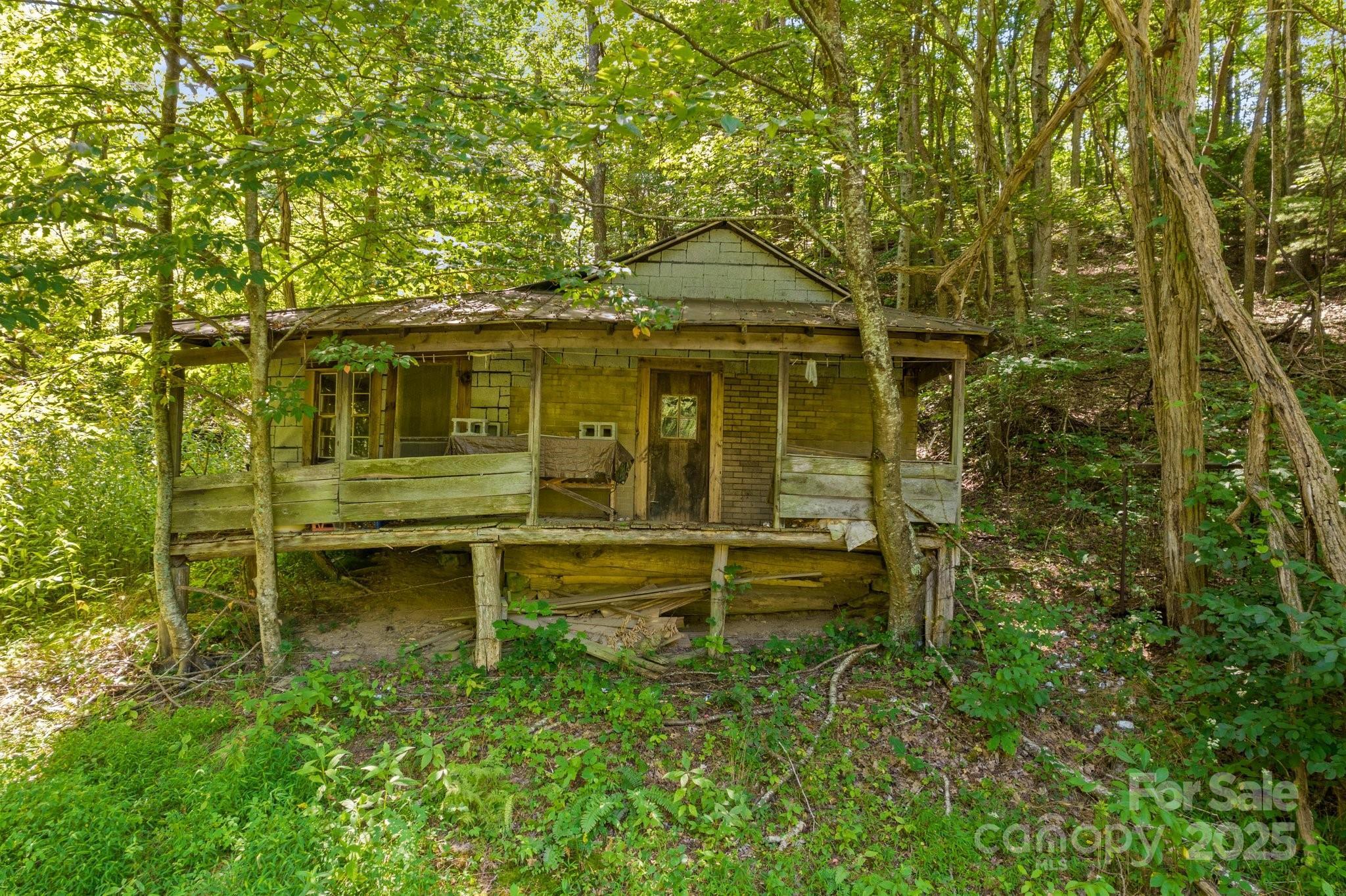 505 Old Home Place Drive, Marshall, North Carolina, 28753, United States, 5 Bedrooms Bedrooms, ,4 BathroomsBathrooms,Residential,For Sale,505 Old Home Place Drive,1679796