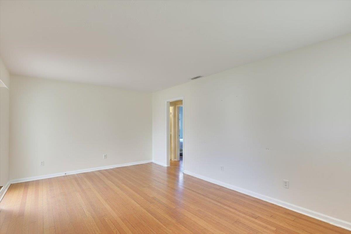 Sacramento, California, 95864, United States, ,Residential,For Sale,1989325