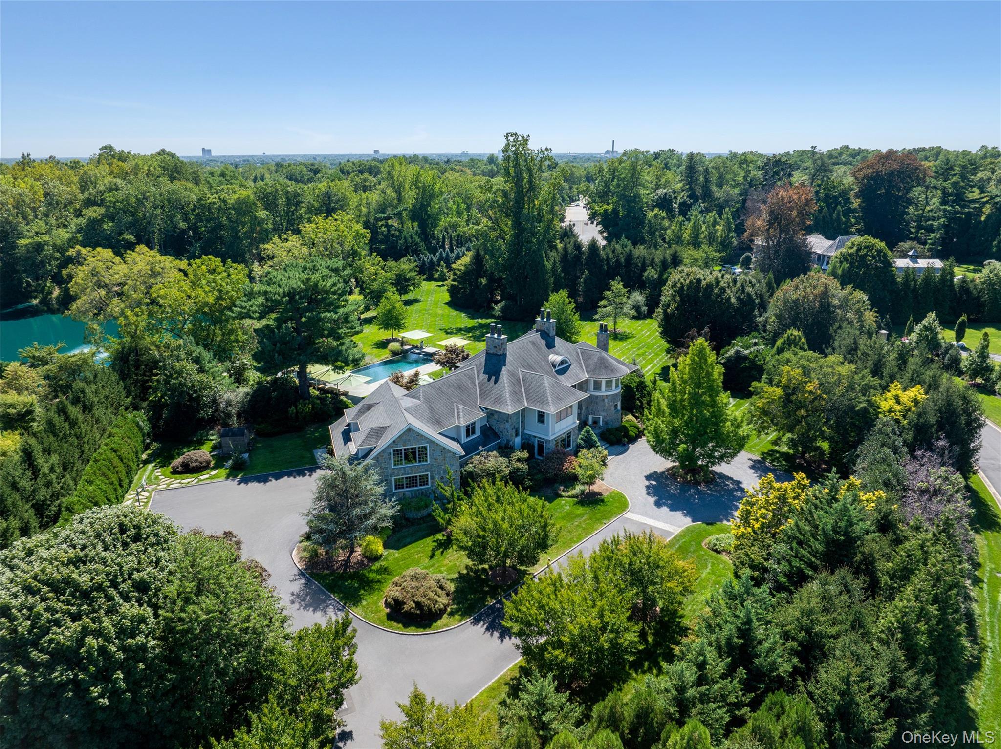 1 Hidden Pond Drive, Old Westbury, NY, 11568 - 物件實景