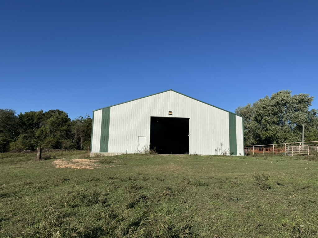 Pierce City, Missouri, 65723, United States, 2 Bedrooms Bedrooms, ,2 BathroomsBathrooms,Residential,For Sale,1987385