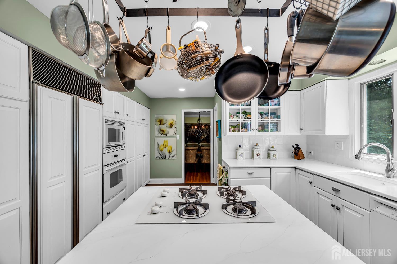 East Brunswick, New Jersey, 08816, United States, 5 Bedrooms Bedrooms, ,5 BathroomsBathrooms,Residential,For Sale,1850220