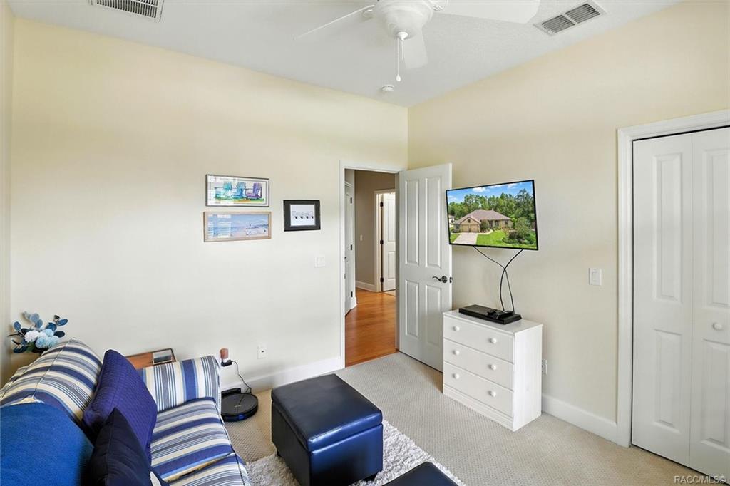 Homosassa, Florida, 34446, United States, 4 Bedrooms Bedrooms, ,4 BathroomsBathrooms,Residential,For Sale,1934205