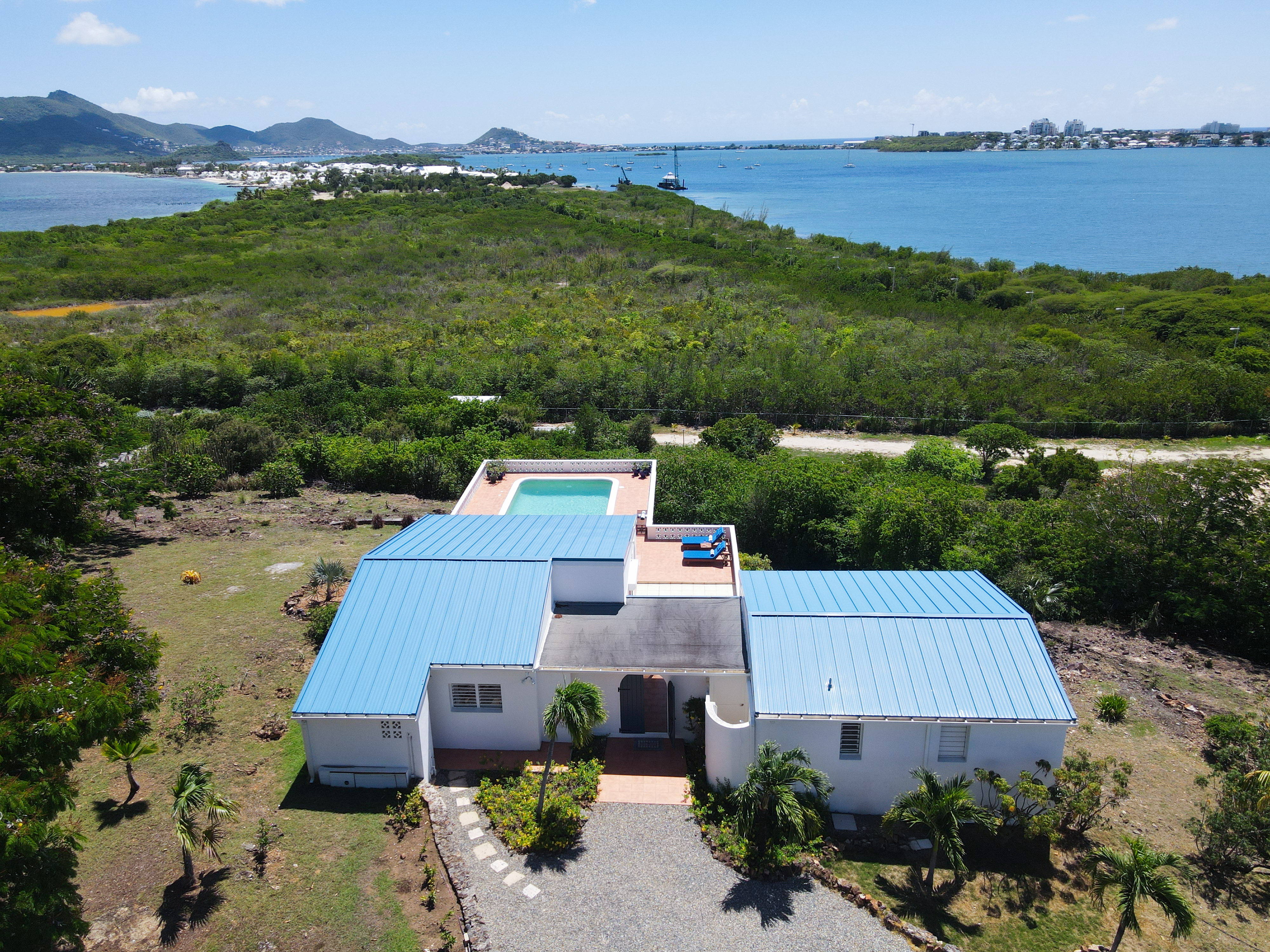 3 Bedroom Ocean View Villa Near Baie Rouge Beach - 物件實景