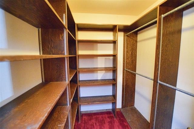 Tahlequah, Oklahoma, 74464, United States, 4 Bedrooms Bedrooms, ,4 BathroomsBathrooms,Residential,For Sale,1975818