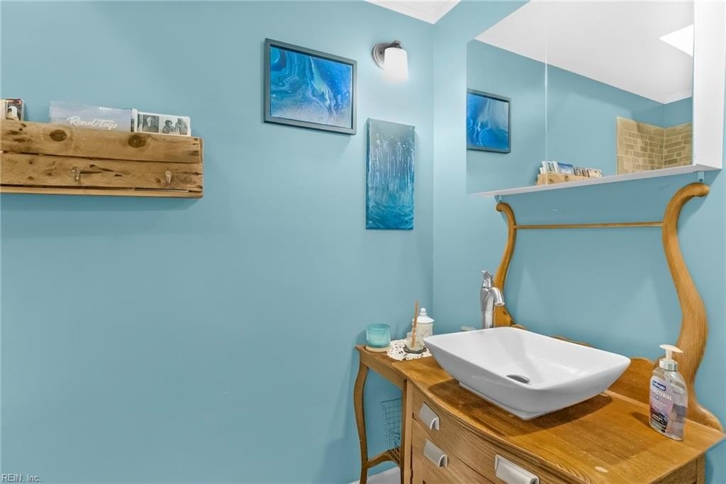 Virginia Beach, Virginia, 23455, United States, 3 Bedrooms Bedrooms, ,2 BathroomsBathrooms,Residential,For Sale,1984440