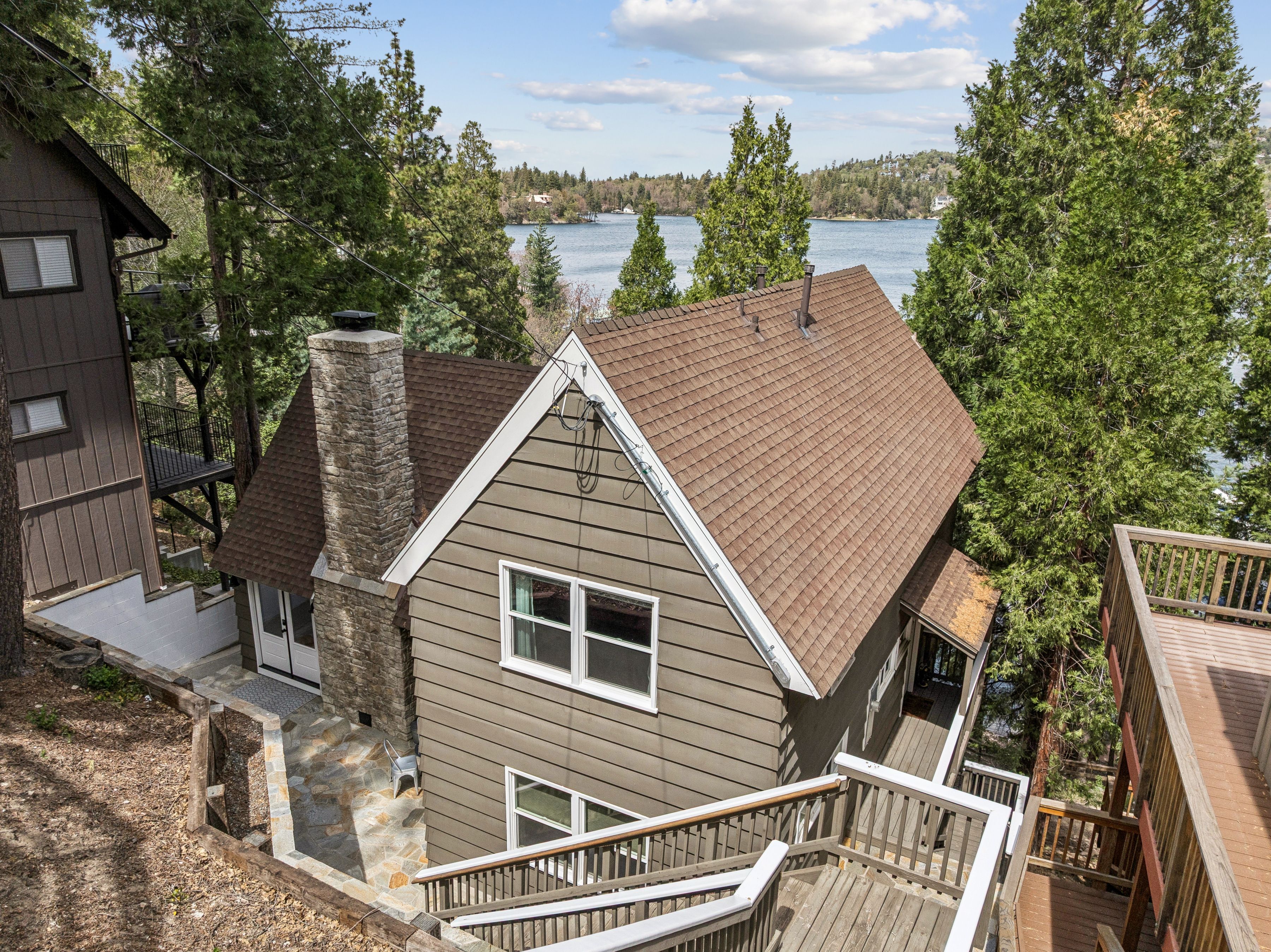  28898 Palisades Drive, Lake Arrowhead, CA 92352 - 物件實景