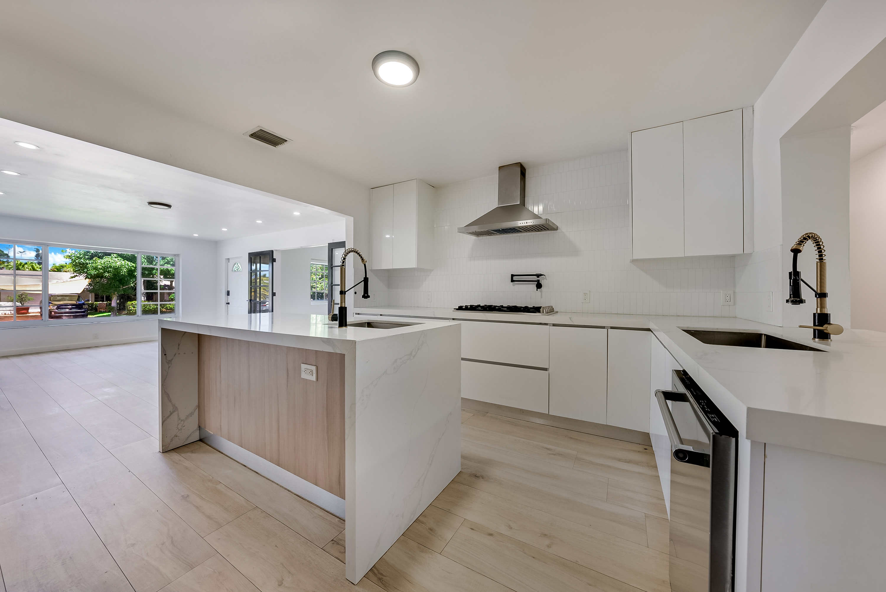  716 SW 5th Ave, Hallandale Beach, FL, 33009 - 物件實景