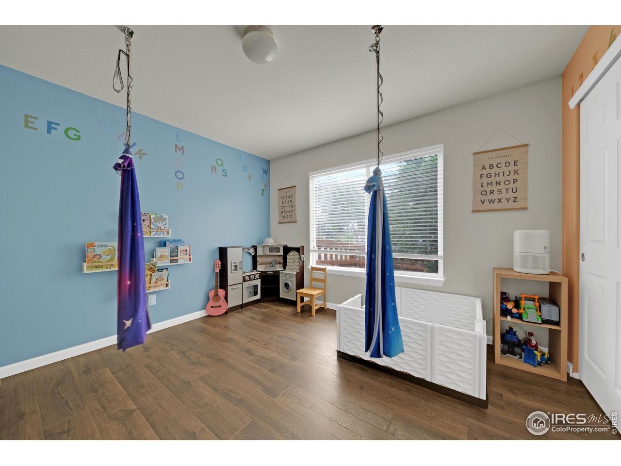 Brighton, Colorado, 80601, United States, 5 Bedrooms Bedrooms, ,2 BathroomsBathrooms,Residential,For Sale,1981622