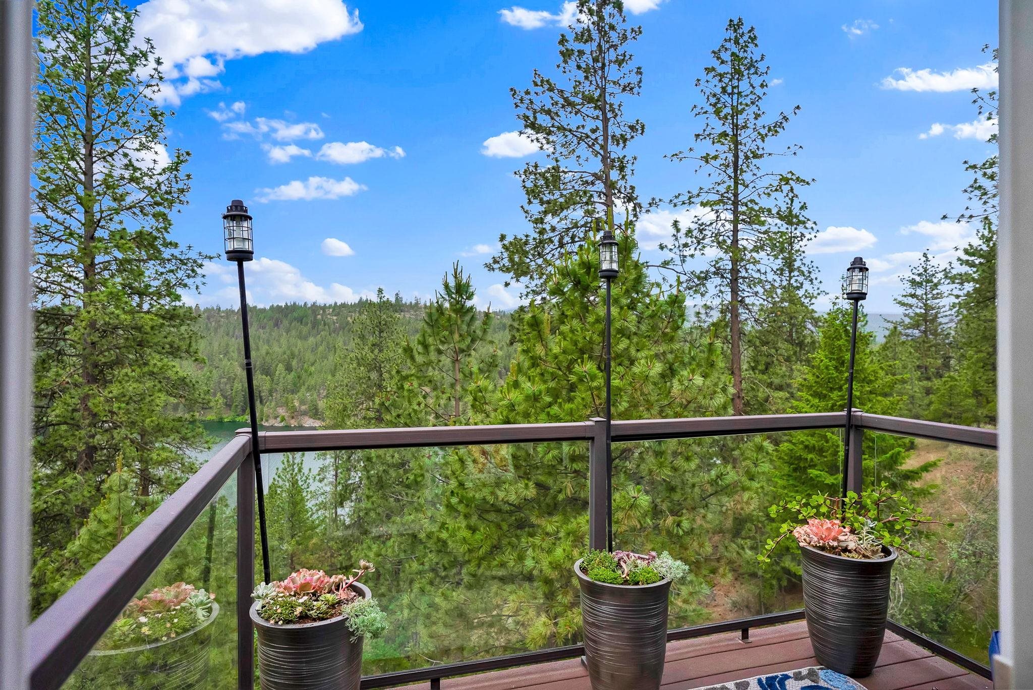 Nine Mile Falls, Washington, 99026, United States, 4 Bedrooms Bedrooms, ,3 BathroomsBathrooms,Residential,For Sale,1979955