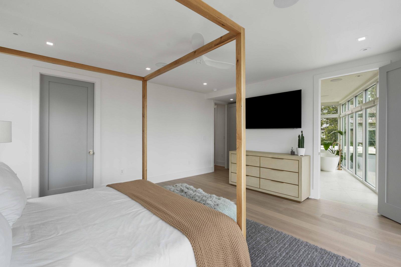 Isle of Palms, South Carolina, 29451, United States, 4 Bedrooms Bedrooms, ,5 BathroomsBathrooms,Residential,For Sale,2003052