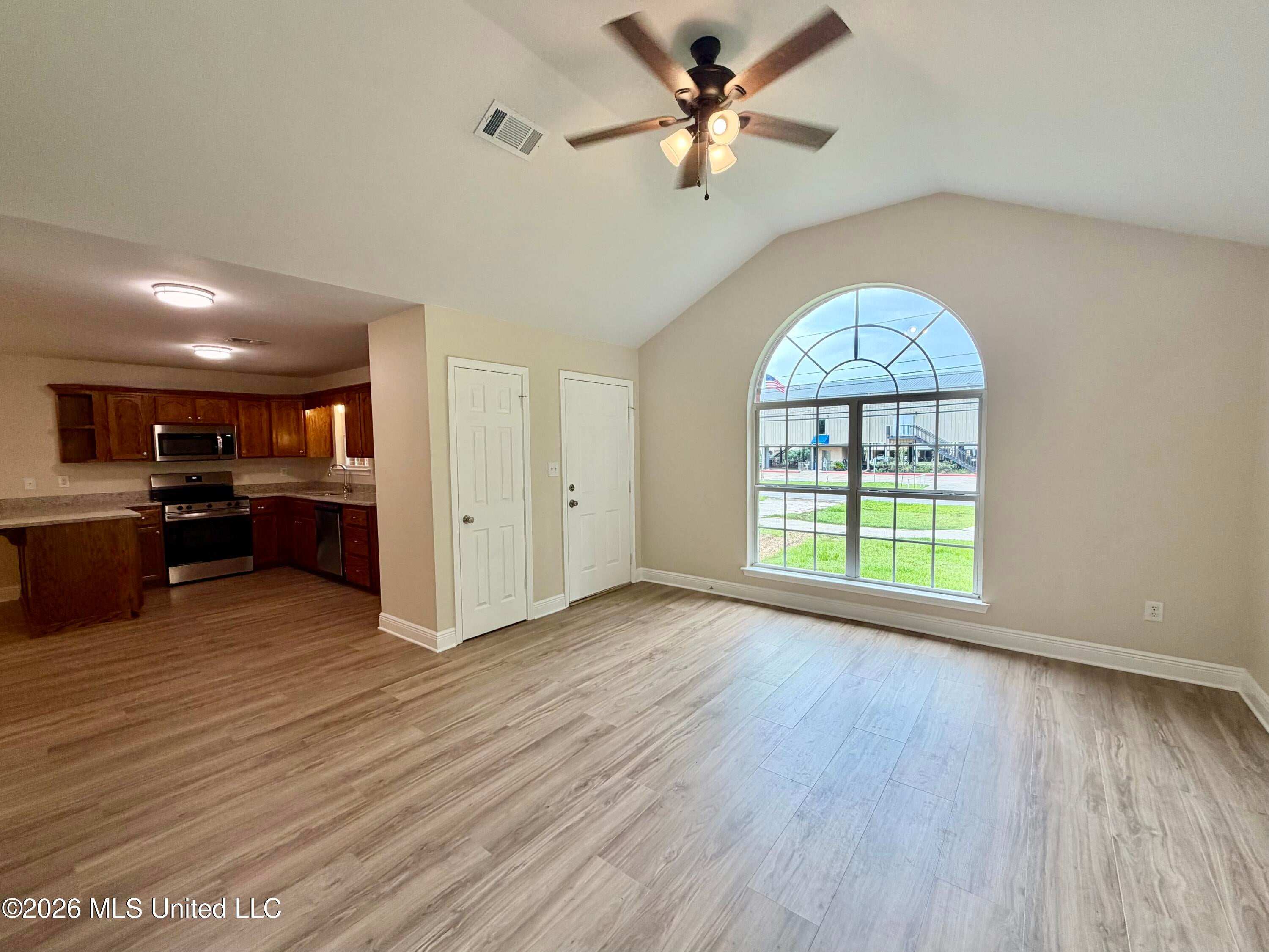 Beachview Dr, Ocean Springs, MS 39564 #1