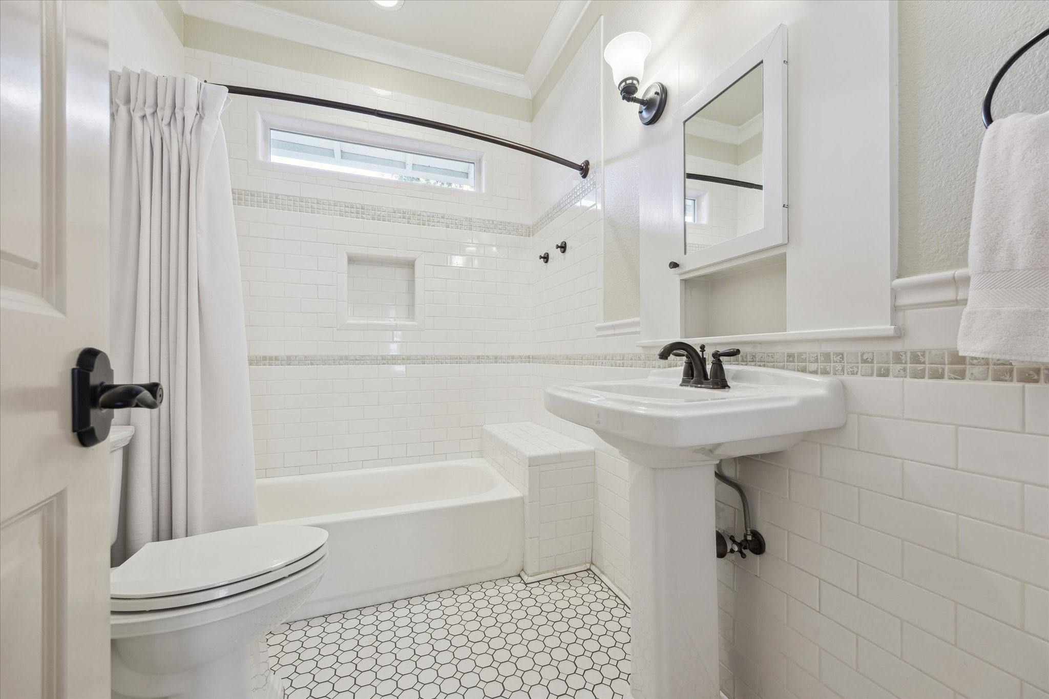  905 Gibbs Street - 物件實景