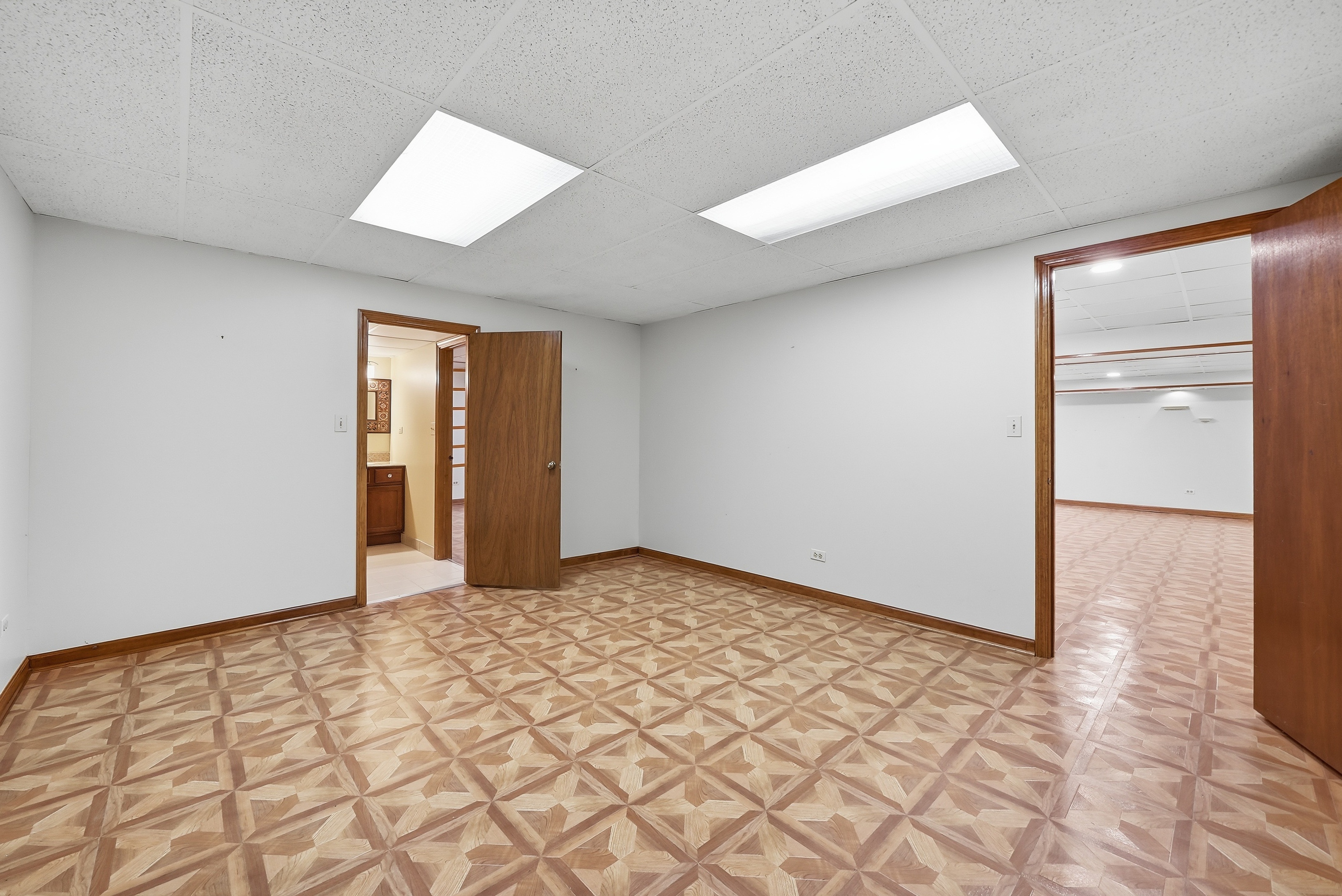  An Exceptional Lifestyle Opportunity in the Heart of Oak Brook - 物件實景
