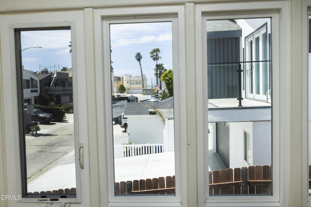 Oxnard, California, 93035, United States, 2 Bedrooms Bedrooms, ,1 BathroomBathrooms,Residential,For Sale,2048022