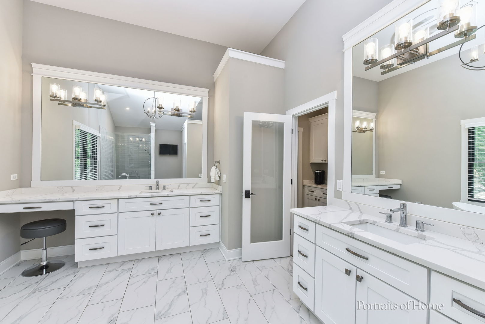 Naperville, Illinois, 60563, United States, 4 Bedrooms Bedrooms, ,4 BathroomsBathrooms,Residential,For Sale,1992094