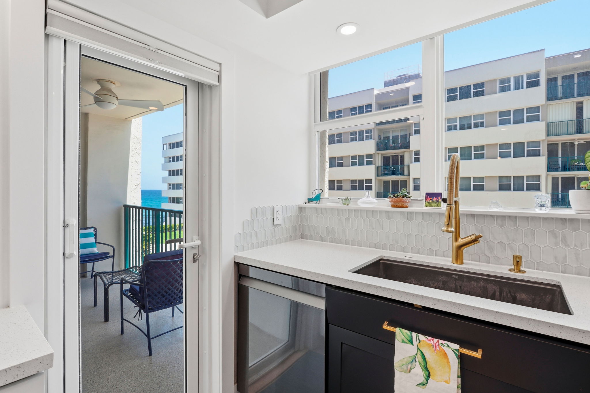  1239 Hillsboro Mile, Hillsboro Beach, FL, 33062 - 物件實景
