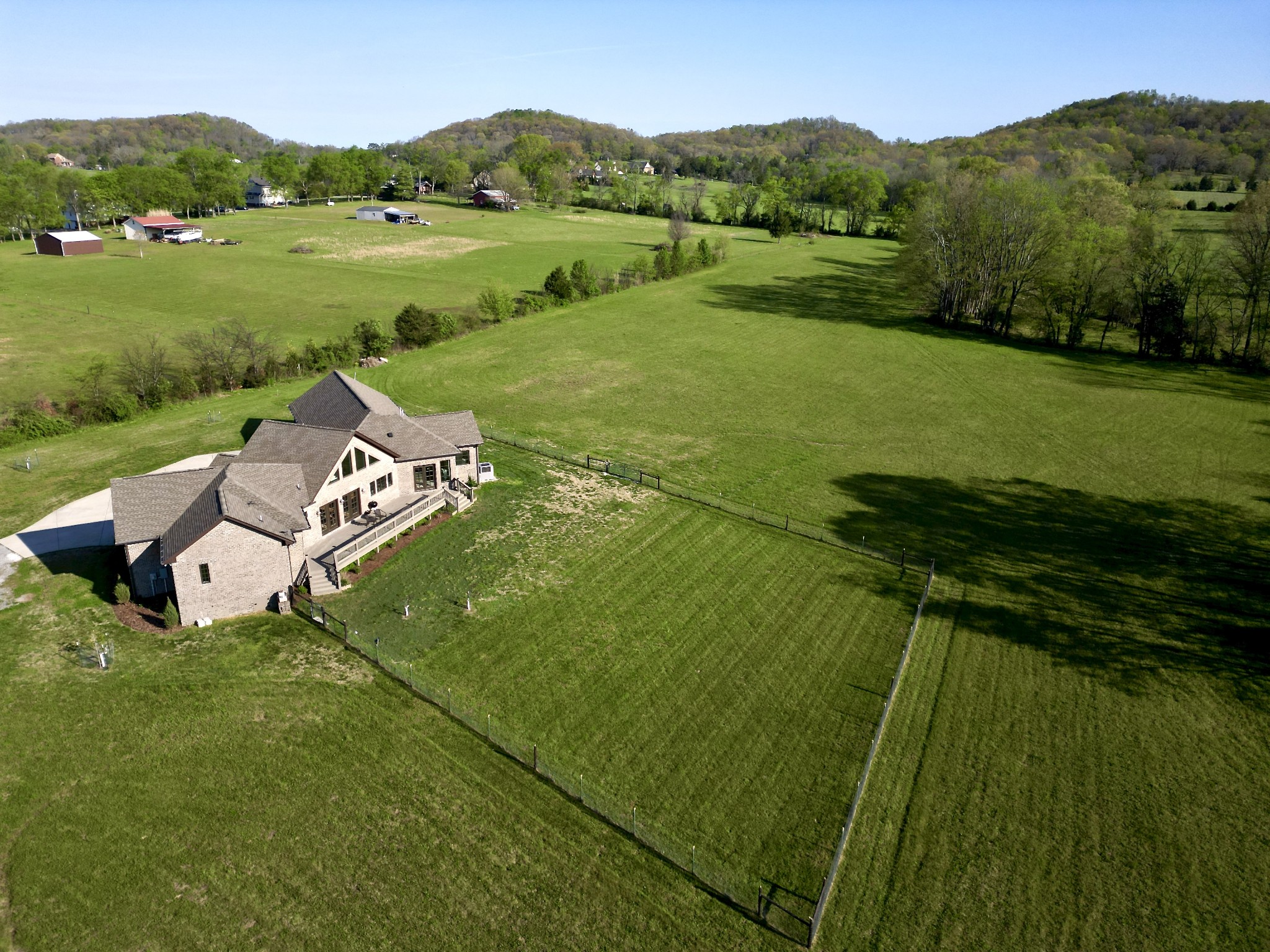  989 Franklin Rd, Gallatin, TN, 37066 - 物件實景