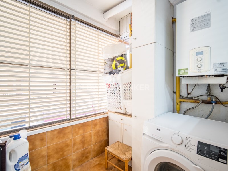 Valencia, Comunidad Valenciana, ES, 4 Bedrooms Bedrooms, ,2 BathroomsBathrooms,Residential,For Sale,1821099