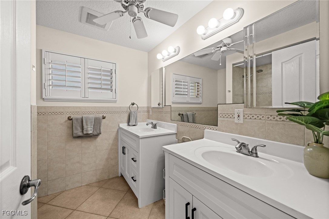 Cape Coral, Florida, 33904, United States, 3 Bedrooms Bedrooms, ,2 BathroomsBathrooms,Residential,For Sale,2005911