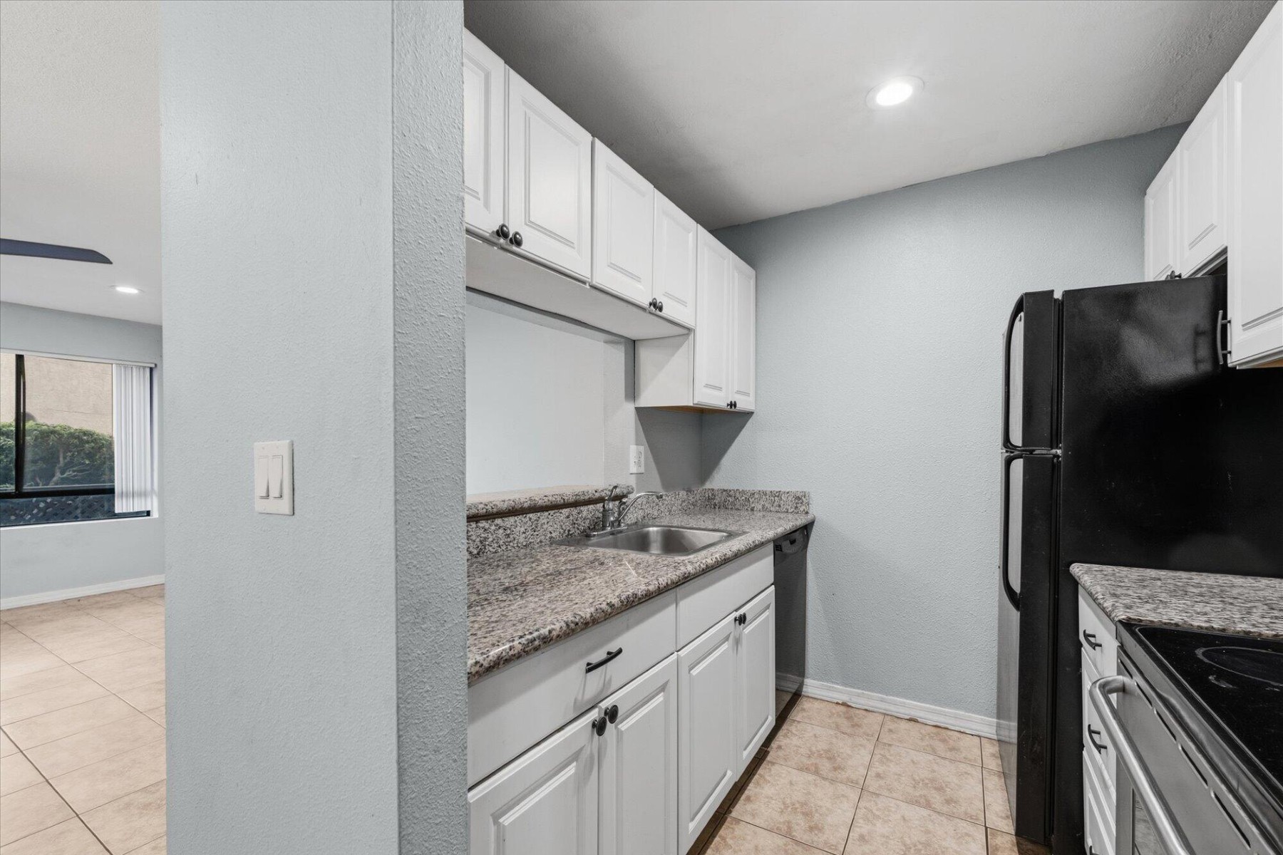  14203 N 19th Avenue  Phoenix, AZ - 物件實景