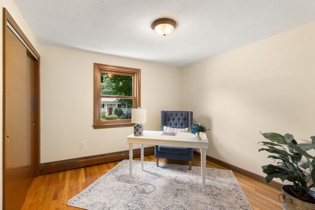 Norwood, Massachusetts, 02062, United States, 3 Bedrooms Bedrooms, ,2 BathroomsBathrooms,Residential,For Sale,1913621