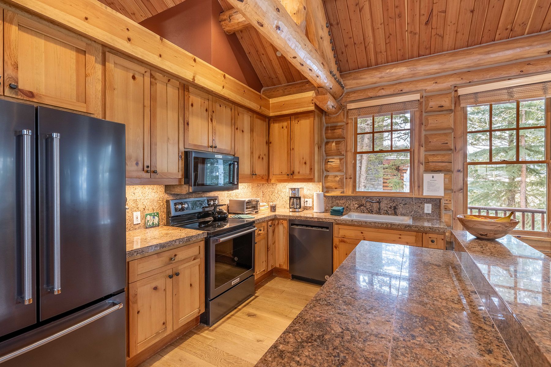  Ski-In Ski-Out Luxury Cabin  Jackson Hole Mountain Resort  Teton Village WY - 物件實景