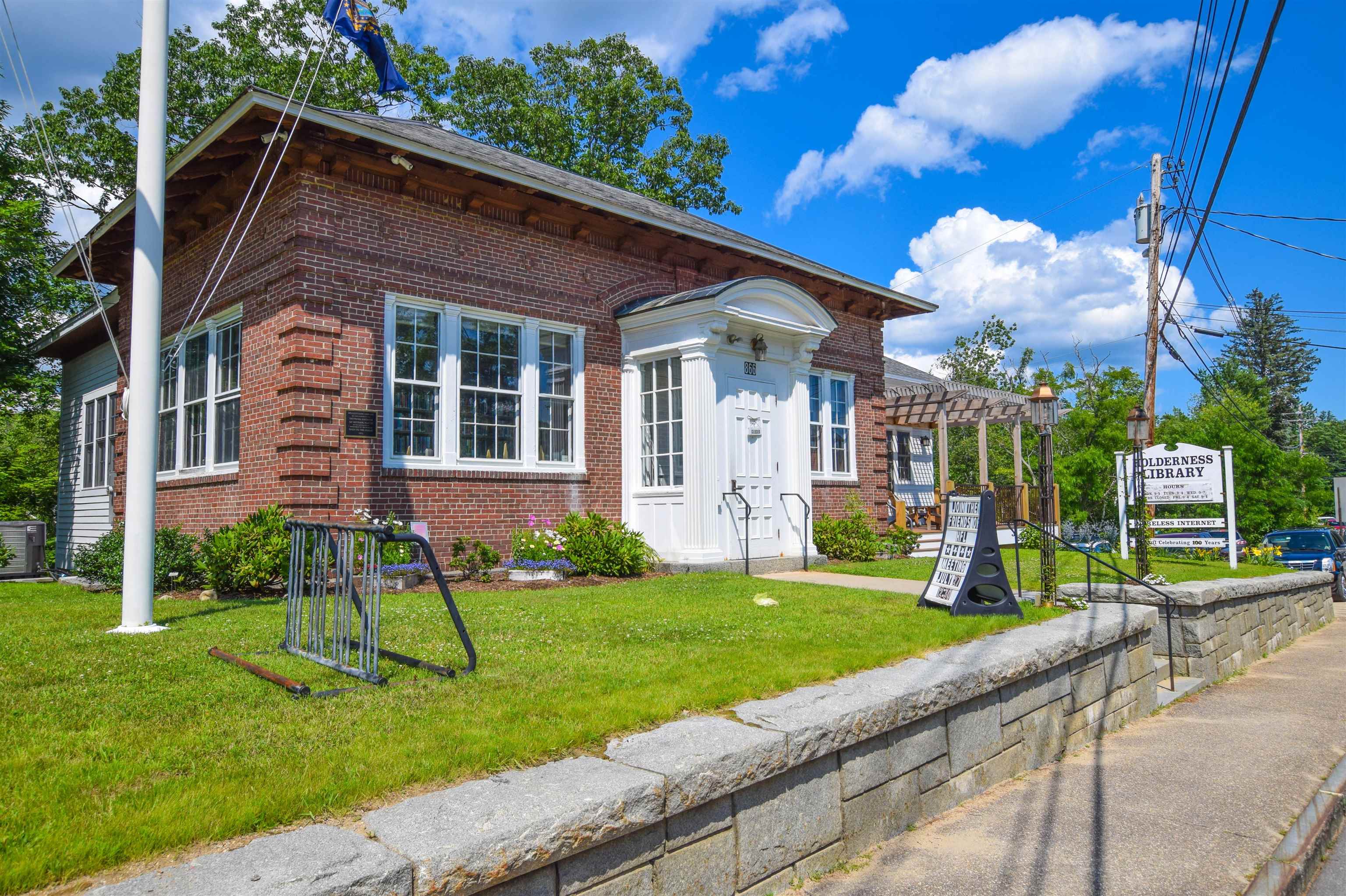 Holderness, New Hampshire, 03245, United States, 3 Bedrooms Bedrooms, ,2 BathroomsBathrooms,Residential,For Sale,1918284