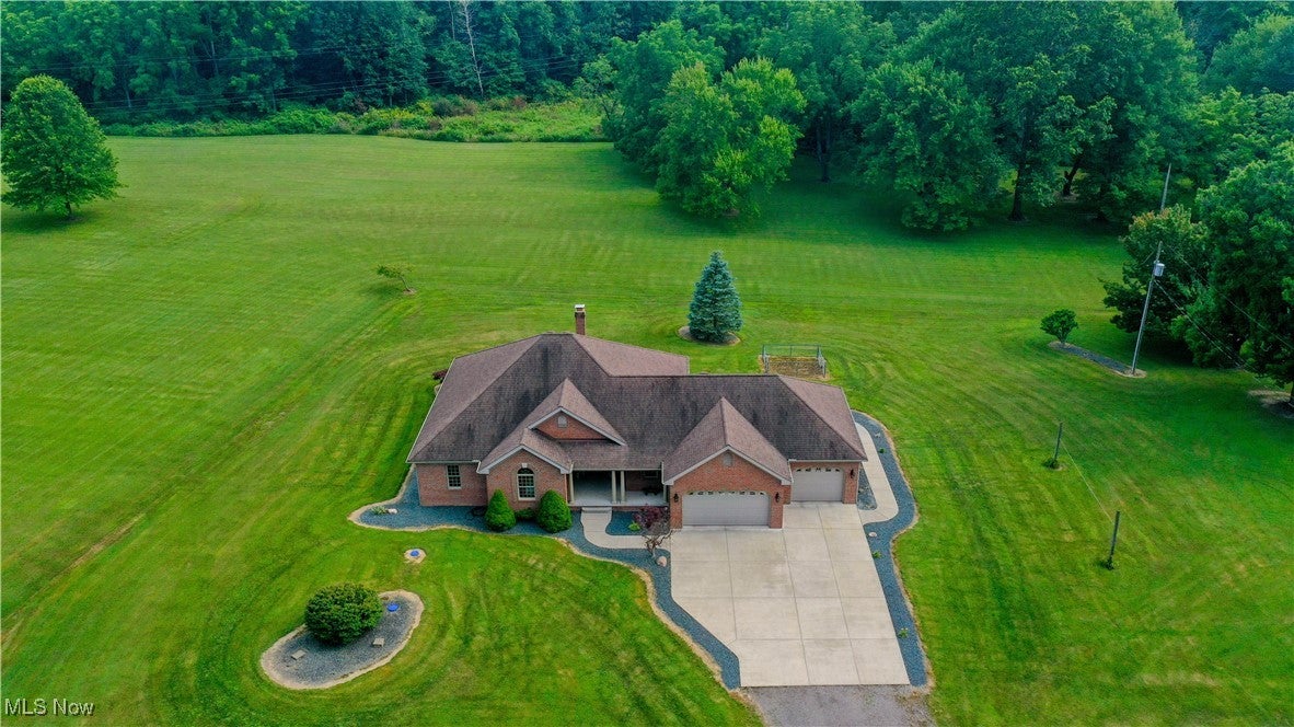 Lowellville, Ohio, 44436, United States, 3 Bedrooms Bedrooms, ,2 BathroomsBathrooms,Residential,For Sale,1984075