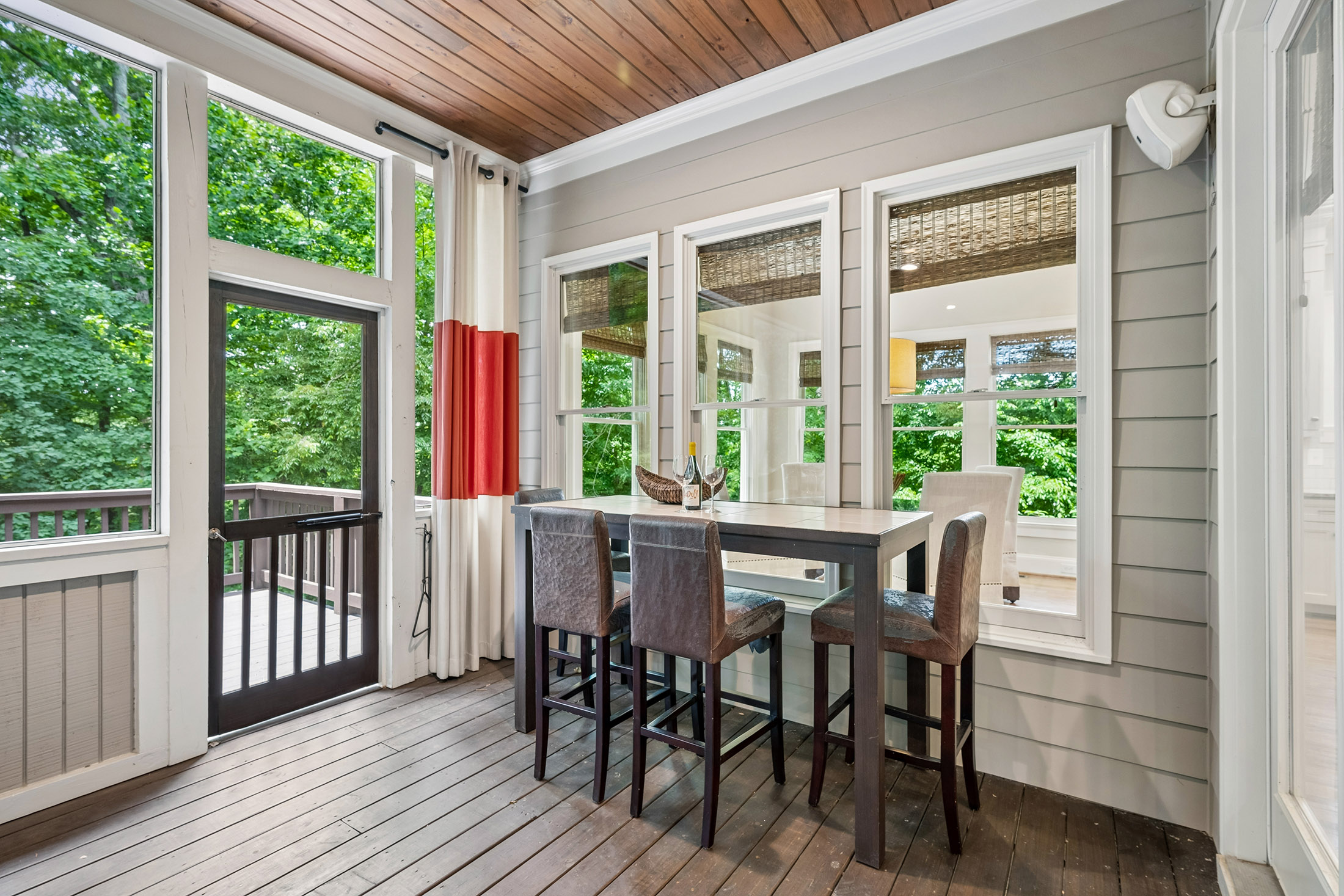  Stunning Custom-Built Residence in Sought-After Morningside - 物件實景