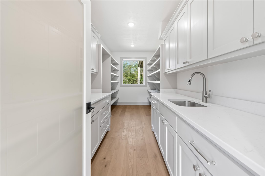 College Station, Texas, 77845, United States, 4 Bedrooms Bedrooms, ,5 BathroomsBathrooms,Residential,For Sale,1697908