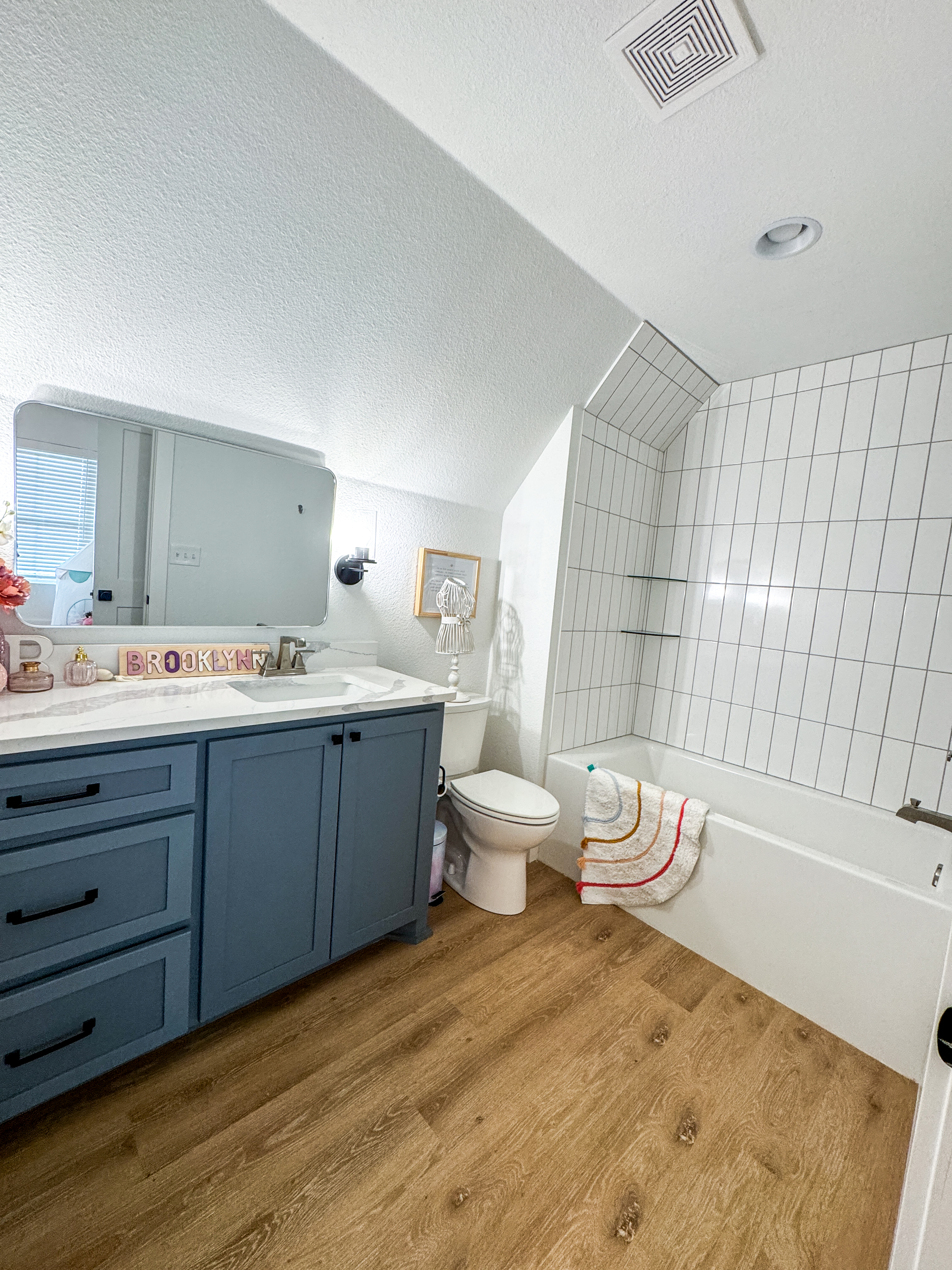 Texarkana, Texas, 75503, United States, 4 Bedrooms Bedrooms, ,4 BathroomsBathrooms,Residential,For Sale,1980394