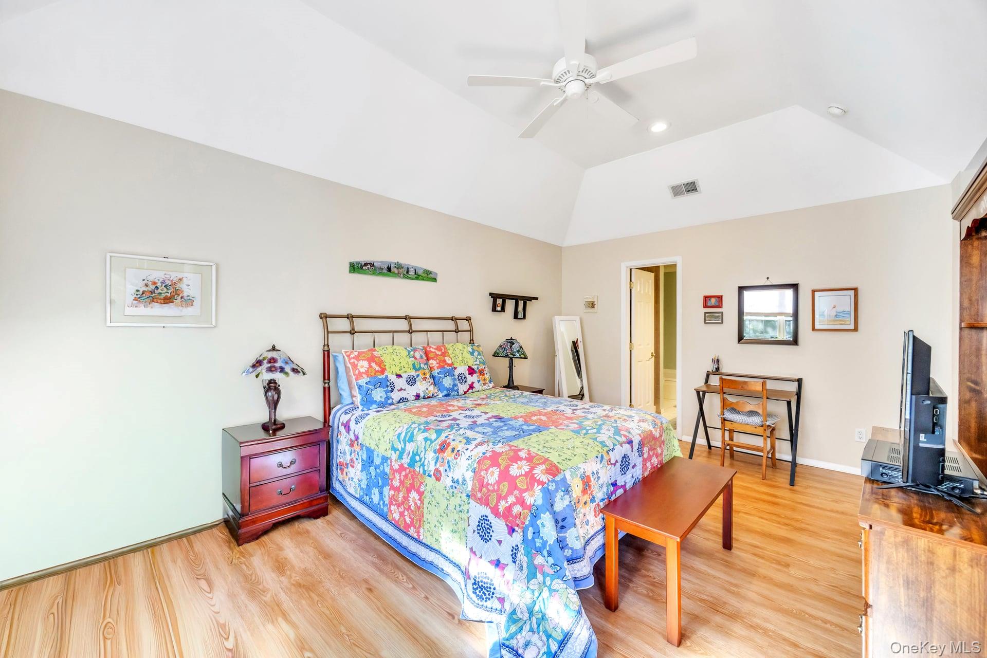 Nesconset, New York, 11767, United States, 2 Bedrooms Bedrooms, ,2 BathroomsBathrooms,Residential,For Sale,1988274