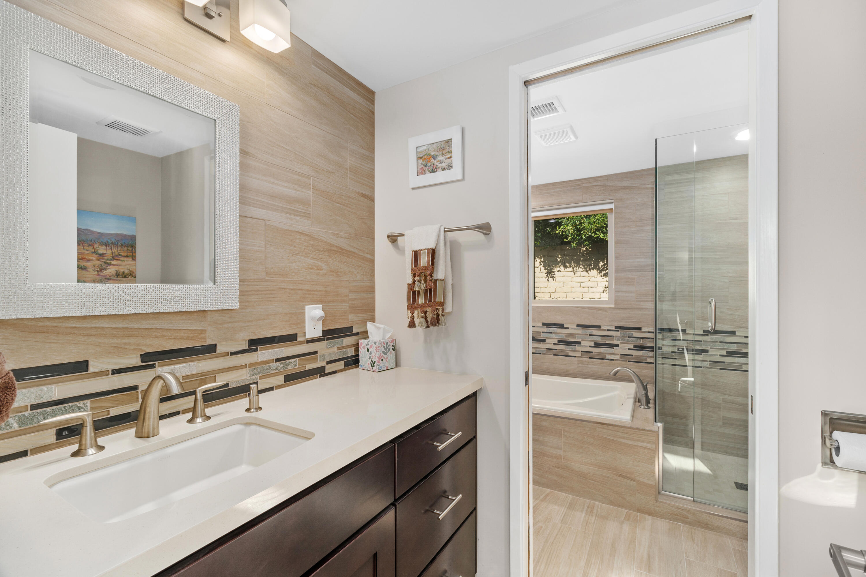 Rancho Mirage, California, 92270, United States, 3 Bedrooms Bedrooms, ,4 BathroomsBathrooms,Residential,For Sale,2001668